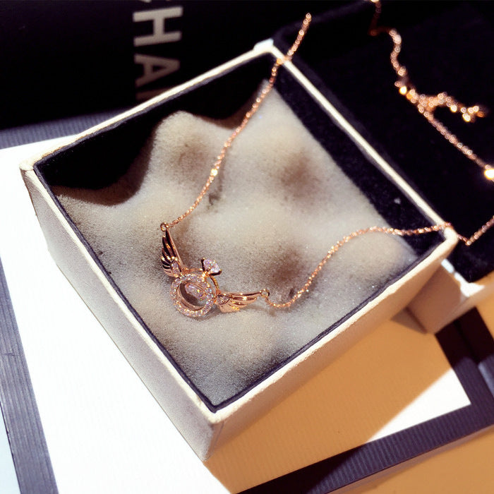 Collier Ange Élégant