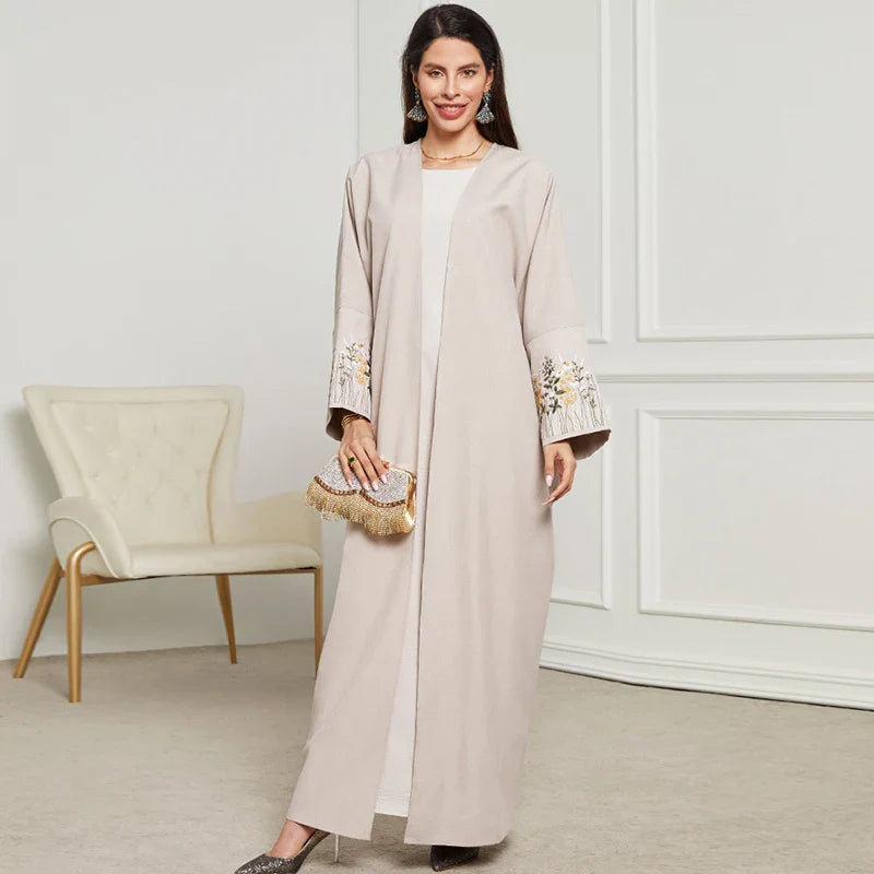 Élégante Abaya ZaloraStyle à Broderie Florale