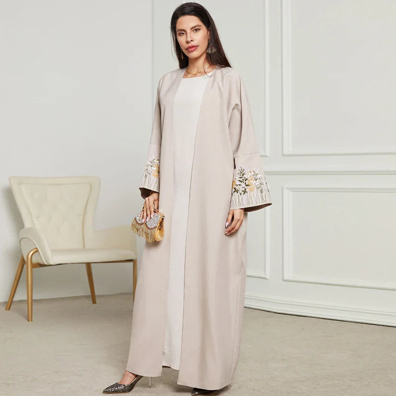 Élégante Abaya ZaloraStyle à Broderie Florale